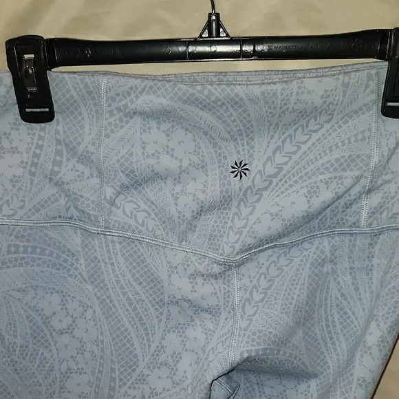 Athleta Elation Textured Leggings in Gray - Picture 7 of 8